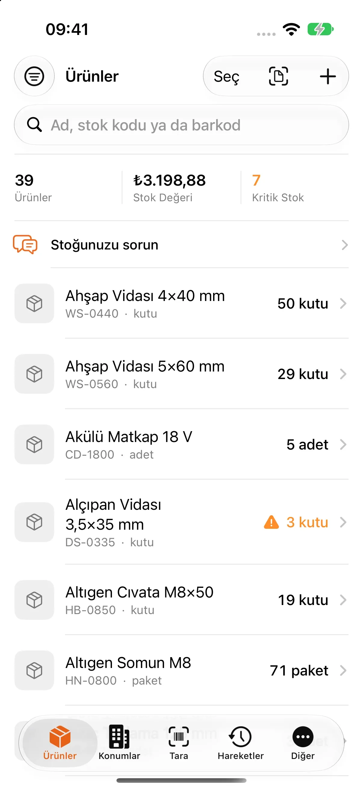 Depo'nun Ürünler ekranı: üstte ürün sayısı, stok değeri ve kritik stok özeti, altında stok miktarlarıyla ürün listesi.