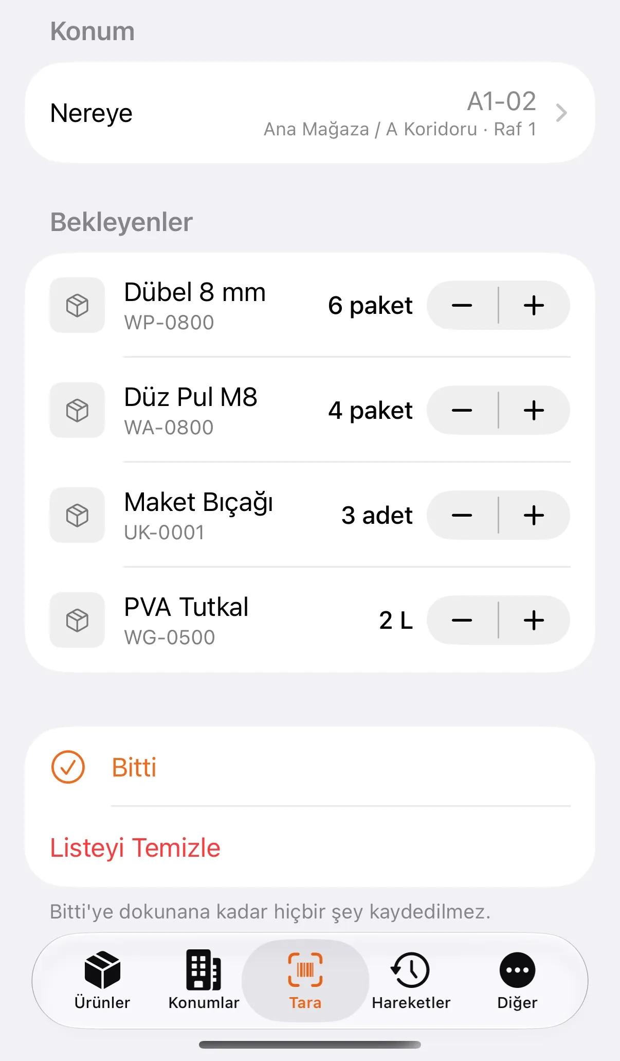 Tarayıcıda hızlı giriş: seçilen konuma okutulan dört ürün miktarlarıyla bekleyenler listesinde, altta Bitti düğmesi.